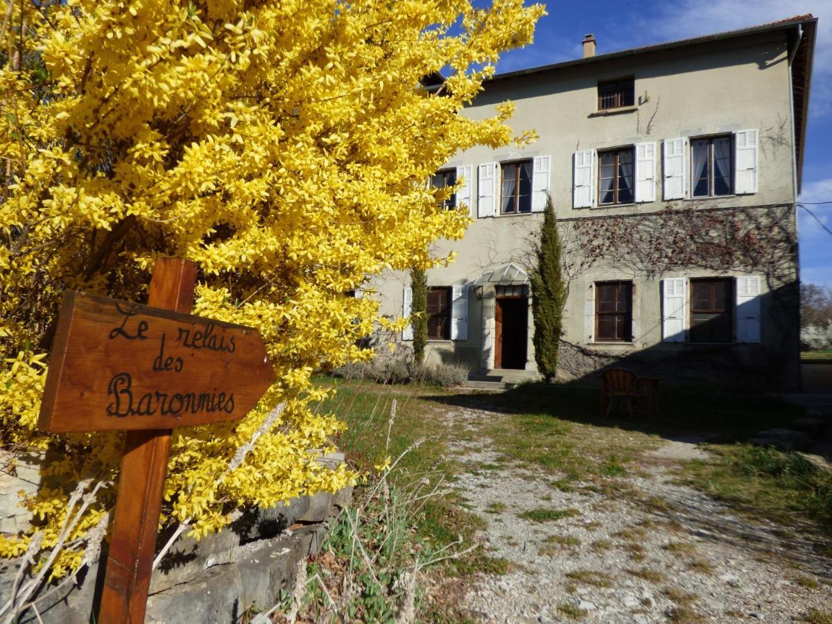 Le Relais Des Baronnies Hotell Montjay  Eksteriør bilde